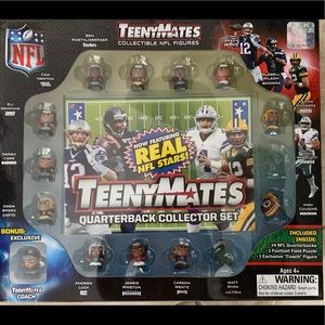 NFL Teenymates Quarterback collectible set